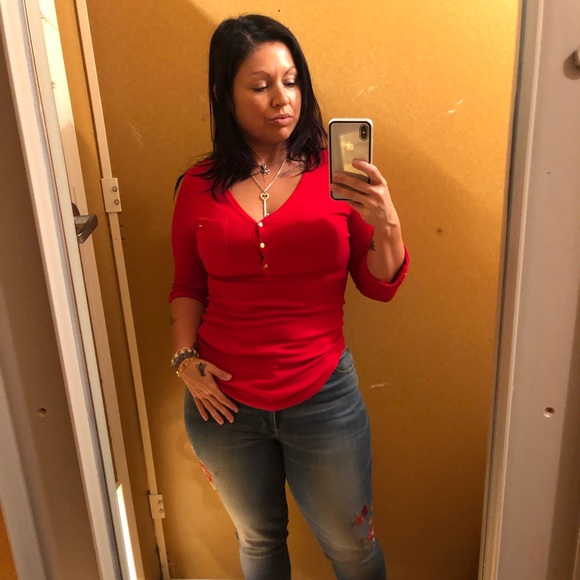 Meet your Posher, Madelyn - Picture 15 of 16